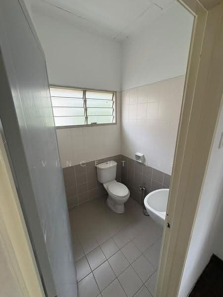 Semi-Detached House for Rent in Bandar Baru Sri Petaling (Sri Petaling) - Vincent Lee - Bathroom - PropertyGuru.com.my