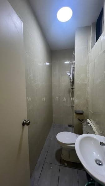 Kediaman Servis untuk Disewa di Space Residency - Win Tan - Bathroom - PropertyGuru.com.my