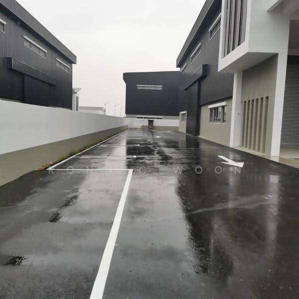 Semi-D Factory for Rent in Bandar Sunsuria (Sepang) - Ronnic Woon - Exterior - PropertyGuru.com.my