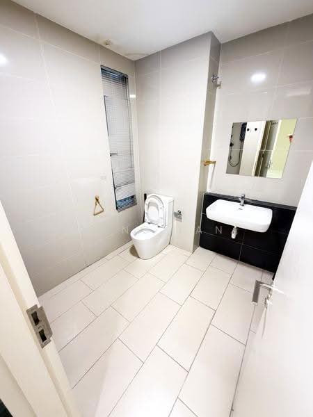 Service Residence for Sale at Pandora @ Tropicana Metropark - Weng Tan - Bathroom - PropertyGuru.com.my