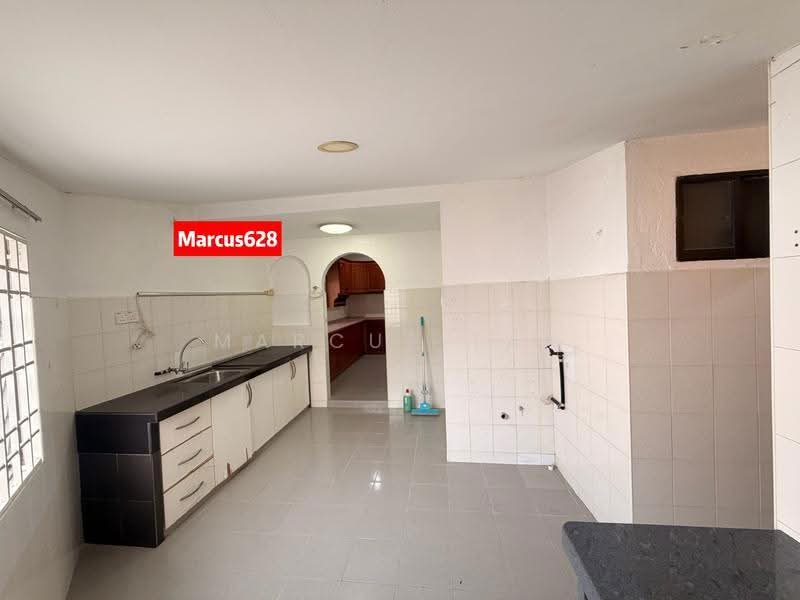 1-storey Terraced House for Sale in Sungai Ara (Penang) - Marcus Tan - Kitchen - PropertyGuru.com.my