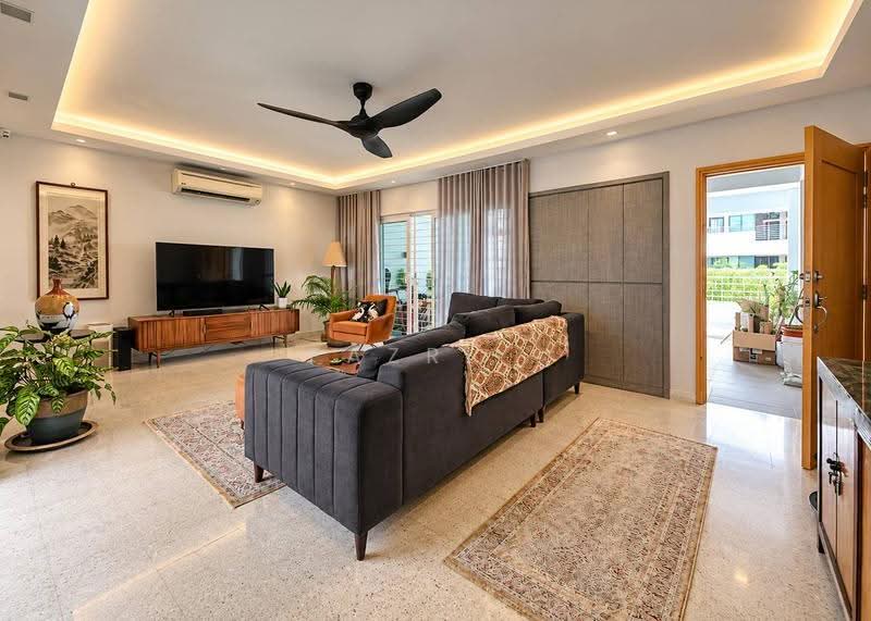 Rumah Teres 2-Tingkat untuk Dijual di Taman Seputeh (Seputeh) - Fazri . - Living Room - PropertyGuru.com.my