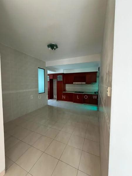 Semi-Detached House for Sale in Taman Austin Perdana (Tebrau) - Suenn Low - Kitchen - PropertyGuru.com.my