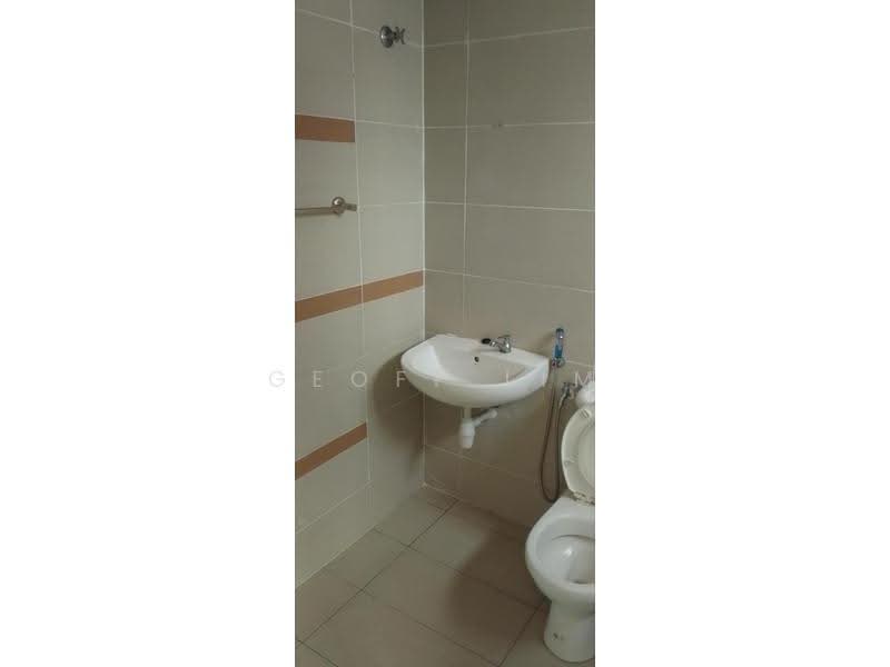 Terraced House for Rent in Bandar Sri Sendayan (Negeri Sembilan) - Geoff Lim - Bathroom - PropertyGuru.com.my