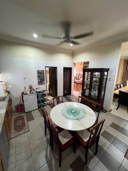 Rumah Berkembar untuk Dijual di Puncak Bangi (Bandar Baru Bangi) - Md Syahrul Faez Bin Manan - Dining Room - PropertyGuru.com.my