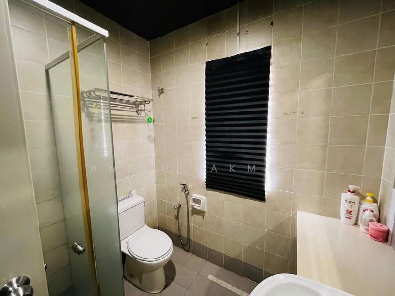 Cluster House for Sale in Sunway Alam Suria (Shah Alam) - Amirul Akmal - Bathroom - PropertyGuru.com.my