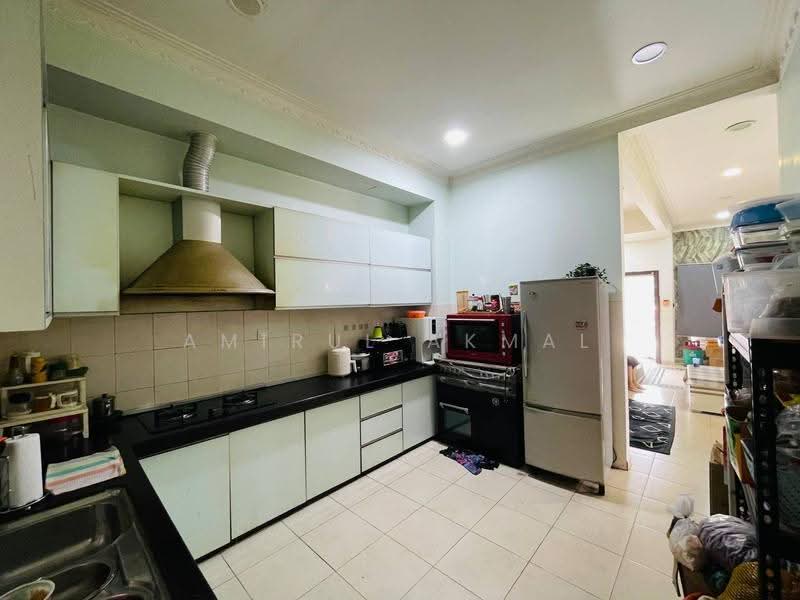 Cluster House for Sale in Sunway Alam Suria (Shah Alam) - Amirul Akmal - Kitchen - PropertyGuru.com.my