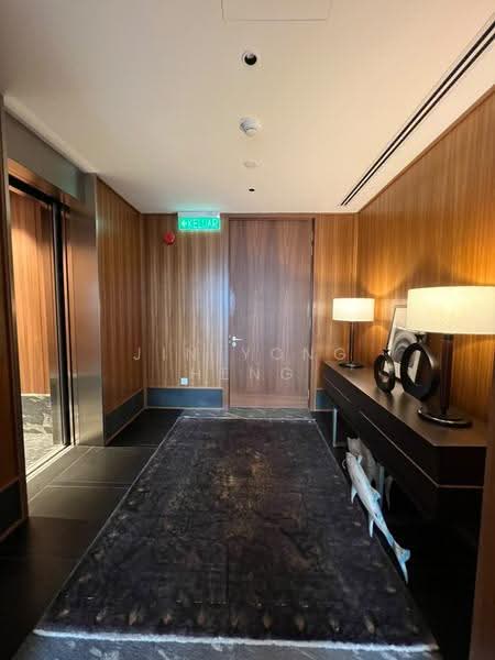 Kondominium untuk Dijual di The Peak - Jin Yong Heng - Corridor - PropertyGuru.com.my