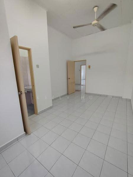 2-storey Terraced House for Sale in Port Klang (Pelabuhan Klang) (Selangor) - Kelly Hu - Interior - PropertyGuru.com.my
