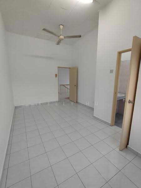 2-storey Terraced House for Sale in Port Klang (Pelabuhan Klang) (Selangor) - Kelly Hu - Interior - PropertyGuru.com.my