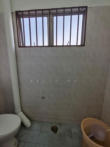 2-storey Terraced House for Sale in Port Klang (Pelabuhan Klang) (Selangor) - Kelly Hu - Bathroom - PropertyGuru.com.my