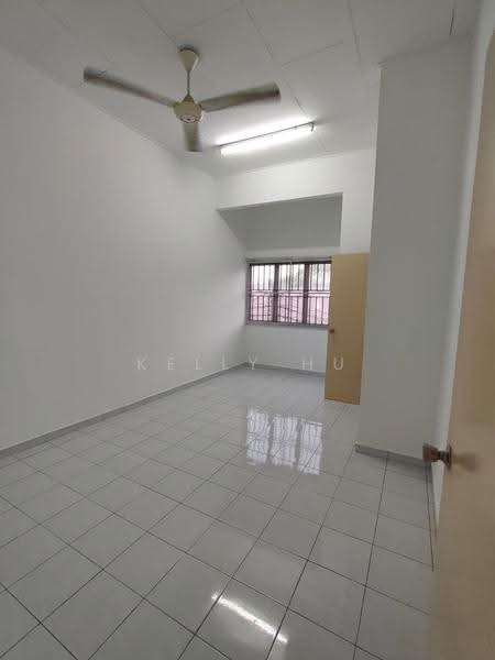 2-storey Terraced House for Sale in Port Klang (Pelabuhan Klang) (Selangor) - Kelly Hu - Interior - PropertyGuru.com.my