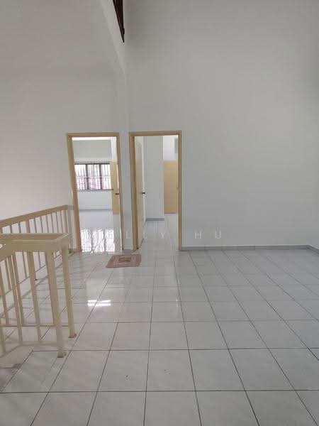 2-storey Terraced House for Sale in Port Klang (Pelabuhan Klang) (Selangor) - Kelly Hu - Corridor - PropertyGuru.com.my