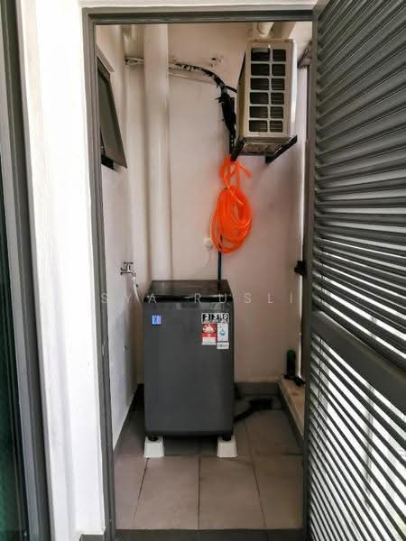 Kediaman Servis untuk Disewa di Evo Soho Suite - Sya Rusli - Balcony - PropertyGuru.com.my