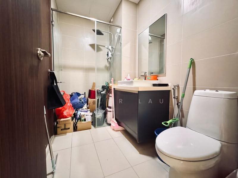 Kediaman Servis untuk Dijual di Green Haven - Healer Lau - Bathroom - PropertyGuru.com.my