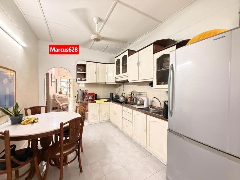 1-storey Terraced House for Sale in Sungai Ara (Penang) - Marcus Tan - Kitchen - PropertyGuru.com.my