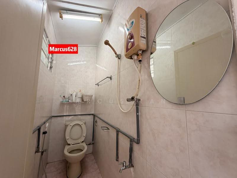 1-storey Terraced House for Sale in Sungai Ara (Penang) - Marcus Tan - Bathroom - PropertyGuru.com.my