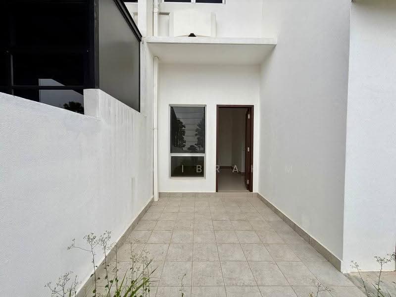 Rumah Berkembar untuk Dijual di Alam Sari (Bangi) - Hawa Ibrahim - PropertyGuru.com.my