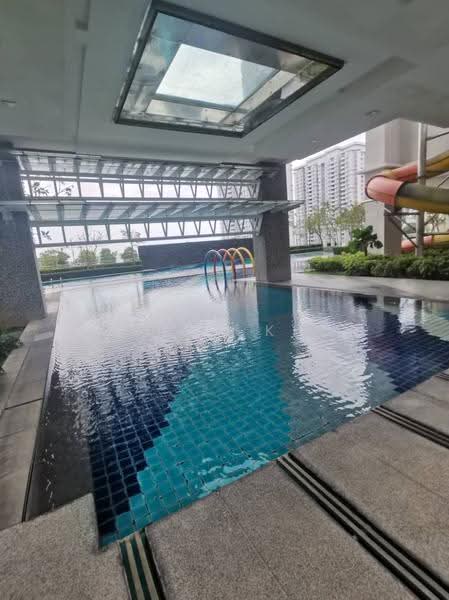 Kondominium untuk Dijual di Vertiq - Sharon Khor - Pool - PropertyGuru.com.my