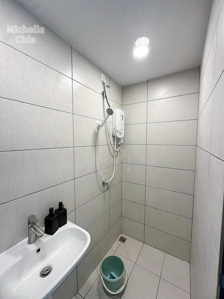 Kediaman Servis untuk Dijual di MARC Residences - Michelle Chia - Bathroom - PropertyGuru.com.my