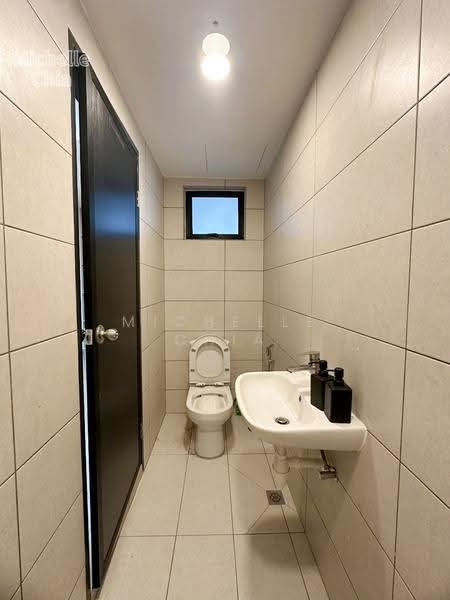 Kediaman Servis untuk Dijual di MARC Residences - Michelle Chia - Bathroom - PropertyGuru.com.my