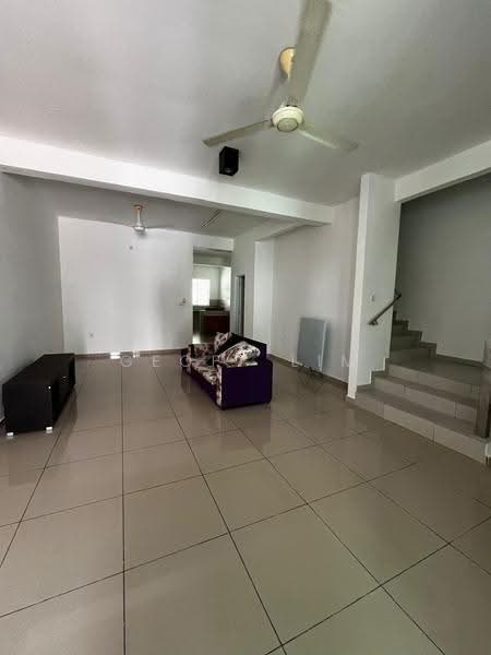 Rumah Teres 2-Tingkat untuk Disewa di Bandar Sri Sendayan (Negeri Sembilan) - Geoff Lim - Living Room - PropertyGuru.com.my