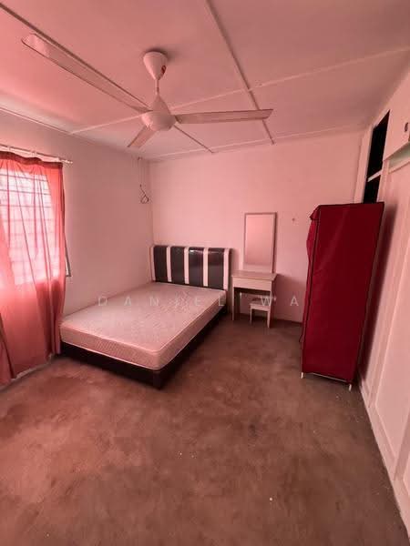 2-storey Terraced House for Sale in Taman Cempaka (Ipoh) - Daniel Wa - Bedroom - PropertyGuru.com.my