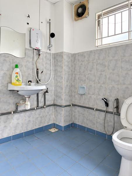 Townhouse for Rent in Bukit Jalil (Kuala Lumpur) - Celine Shoo - Bathroom - PropertyGuru.com.my