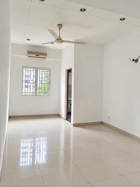 Townhouse for Rent in Bukit Jalil (Kuala Lumpur) - Celine Shoo - Living Room - PropertyGuru.com.my