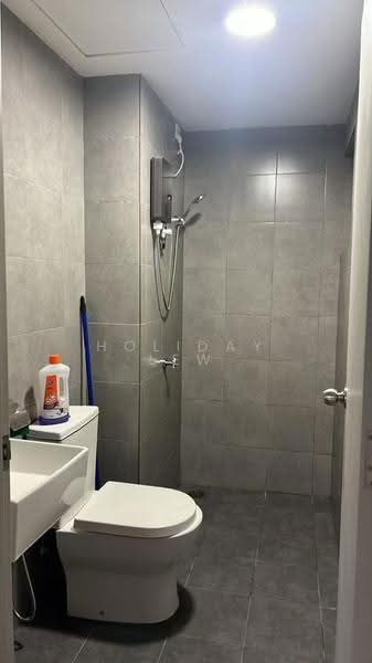 Kondominium untuk Disewa di Residensi Alamanda - Holiday Lew - Bathroom - PropertyGuru.com.my