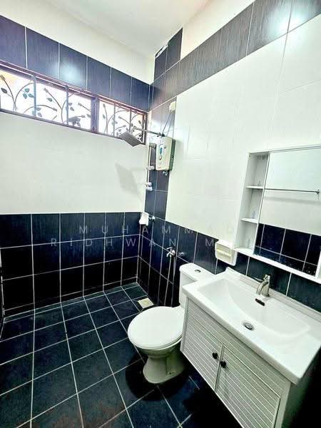 2-storey Terraced House for Sale in Bandar Teknologi Kajang (Kajang) - Muhammad Ridhwan Mohd Huzairi - Bathroom - PropertyGuru.com.my