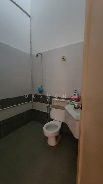2-storey Terraced House for Sale in Tanjung Bungah (Tanjung Bungah) - Desmond Low - Bathroom - PropertyGuru.com.my