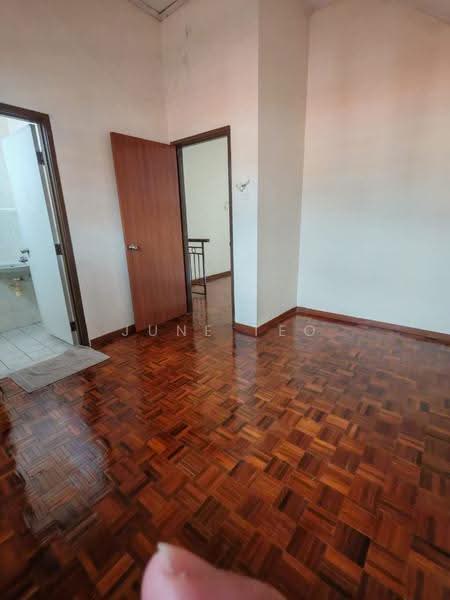 1.5-storey Terraced House for Rent in Taman Pelangi Indah (Ulu Tiram) - June Teo - PropertyGuru.com.my