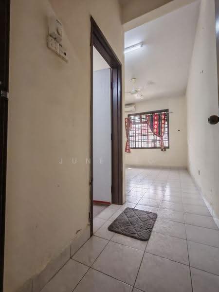 1.5-storey Terraced House for Rent in Taman Pelangi Indah (Ulu Tiram) - June Teo - PropertyGuru.com.my