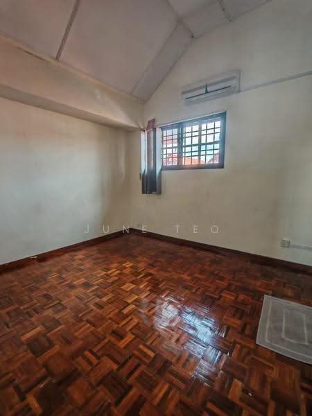 1.5-storey Terraced House for Rent in Taman Pelangi Indah (Ulu Tiram) - June Teo - PropertyGuru.com.my