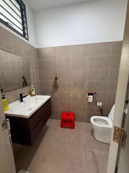 Rumah Teres 2-Tingkat untuk Disewa di Taman Ponderosa (Johor Bahru) - Kok Hui - Bathroom - PropertyGuru.com.my