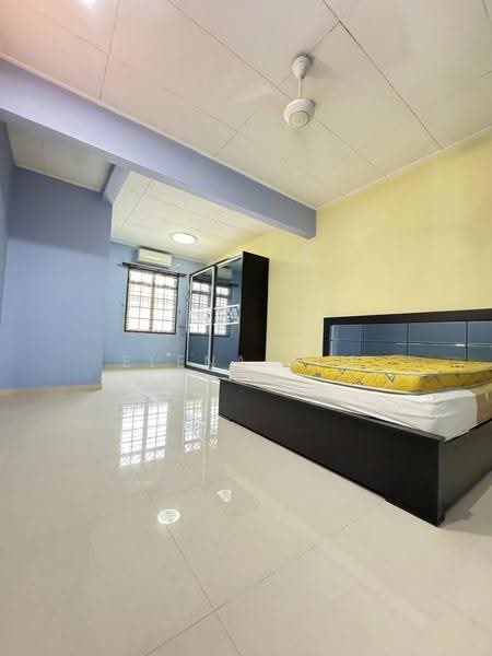 1.5-storey Terraced House for Sale in Bandar Putra Kulai (Kulai) - Elena Lim - Bedroom - PropertyGuru.com.my