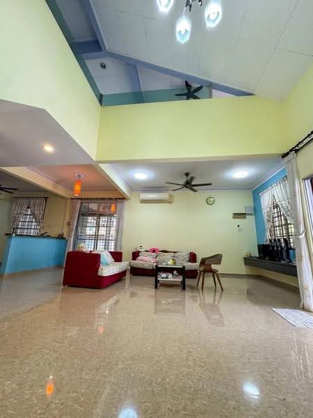 1.5-storey Terraced House for Sale in Bandar Putra Kulai (Kulai) - Elena Lim - Living Room - PropertyGuru.com.my