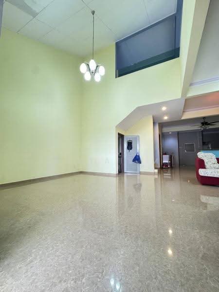1.5-storey Terraced House for Sale in Bandar Putra Kulai (Kulai) - Elena Lim - Living Room - PropertyGuru.com.my