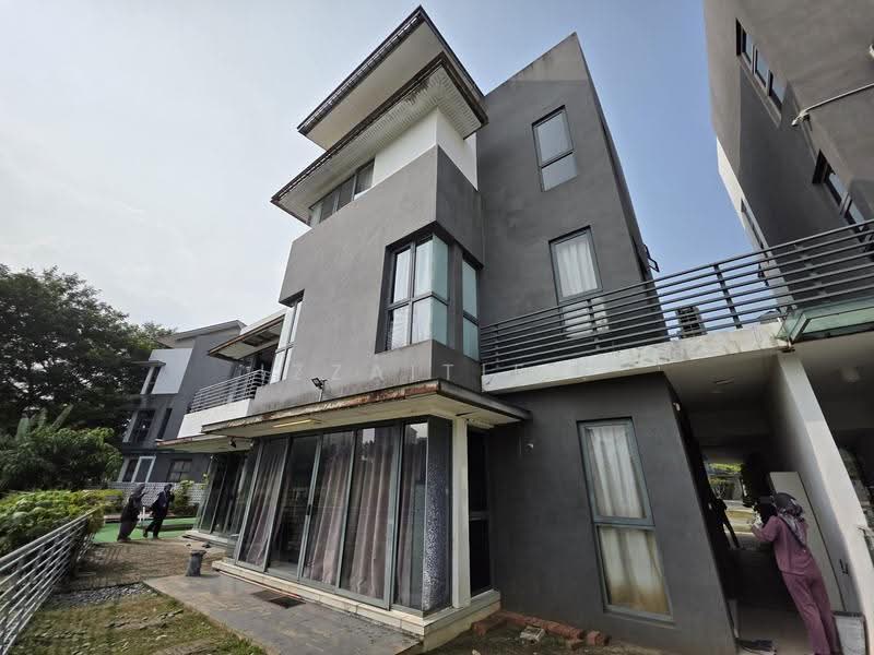 Semi-Detached House for Sale in Presint 8 (Putrajaya) - Izzaitie . - Exterior - PropertyGuru.com.my