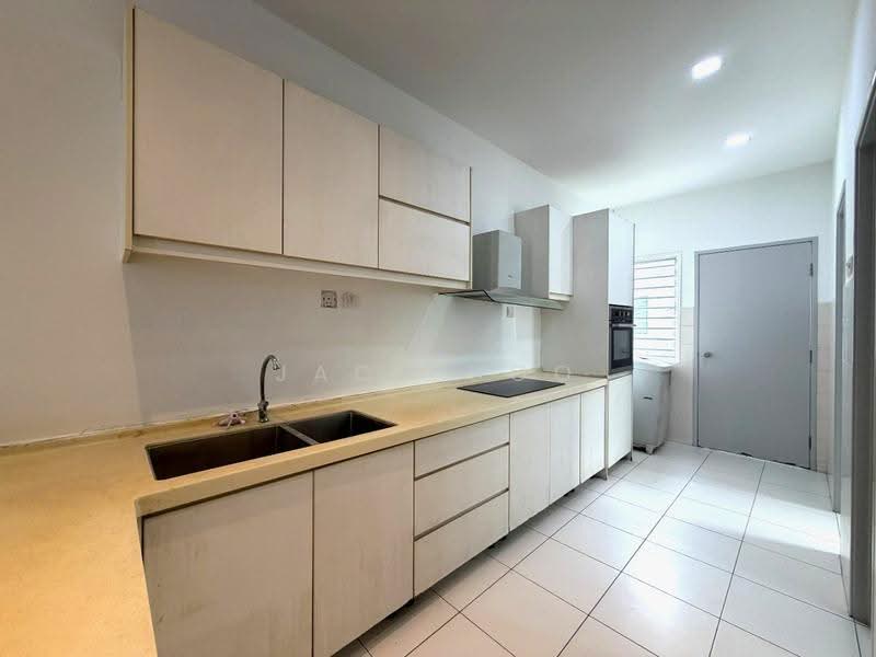 Rumah Teres 2-Tingkat untuk Disewa di Bandar Botanic (Klang) - Jack Boo - Kitchen - PropertyGuru.com.my