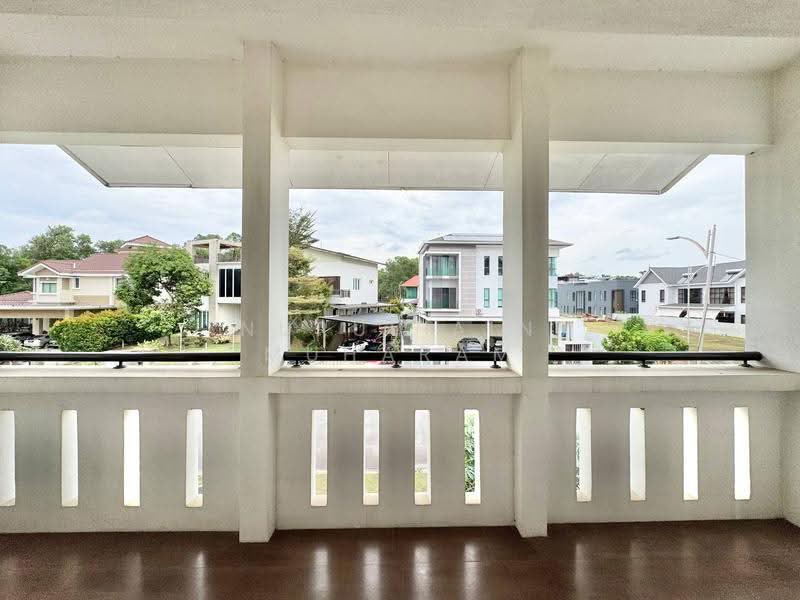 Bungalow House for Sale in Perdana Lakeview East (Cyberjaya) - Nurul Ain Muharam - Exterior - PropertyGuru.com.my