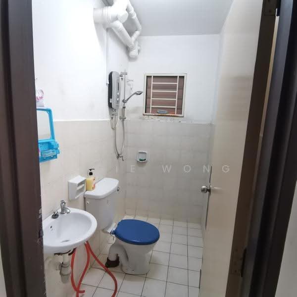 Pangsapuri untuk Dijual di Mandarina Court - Angie Wong - Bathroom - PropertyGuru.com.my