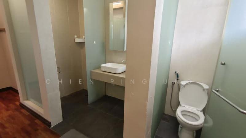 Terraced House for Sale in Desa Parkcity (Kuala Lumpur) - Chien Ping Ung - Bathroom - PropertyGuru.com.my