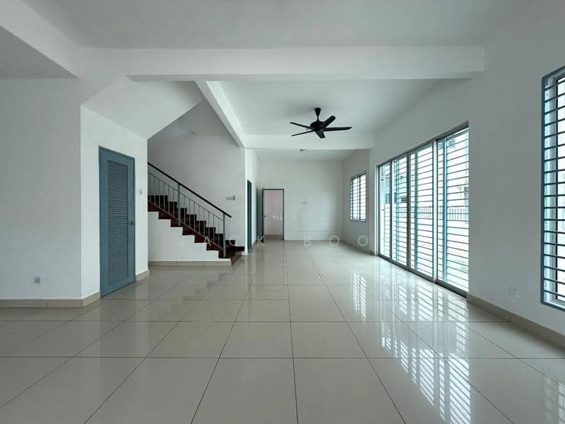 Rumah Kluster untuk Dijual di Bandar Parklands (Klang) - Jack Boo - Living Room - PropertyGuru.com.my
