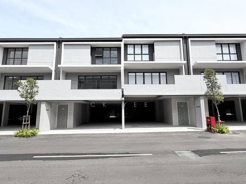Terraced House for Rent in Taman Bukit Serdang (Seri Kembangan) - CK Yee - Exterior - PropertyGuru.com.my