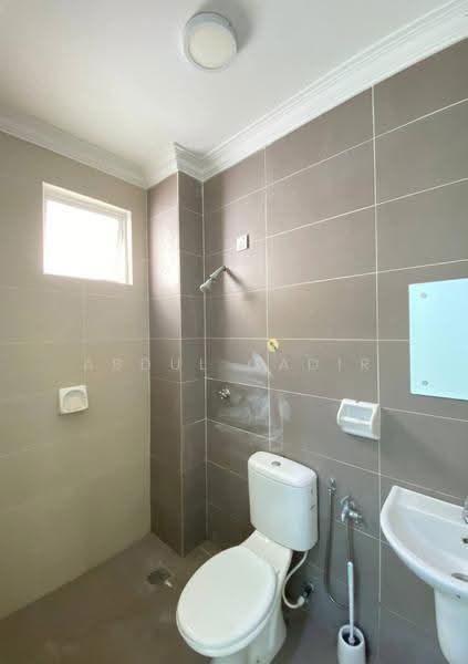Rumah Teres 2-Tingkat untuk Dijual di Bandar Tun Hussein Onn (Cheras) - Abdul Qadir - Bathroom - PropertyGuru.com.my