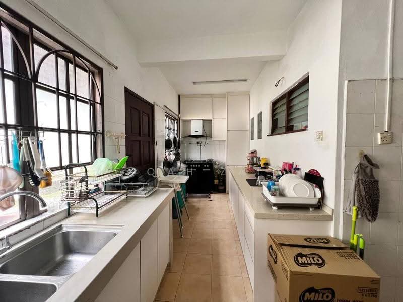 Rumah Teres 2.5-Tingkat untuk Dijual di Bukit Antarabangsa (Ulu Kelang) - Afiqah zaidi - Kitchen - PropertyGuru.com.my