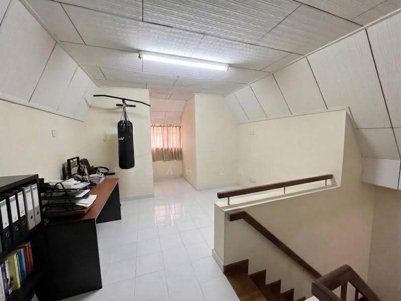Rumah Teres 2.5-Tingkat untuk Dijual di Bukit Antarabangsa (Ulu Kelang) - Afiqah zaidi - Study - PropertyGuru.com.my