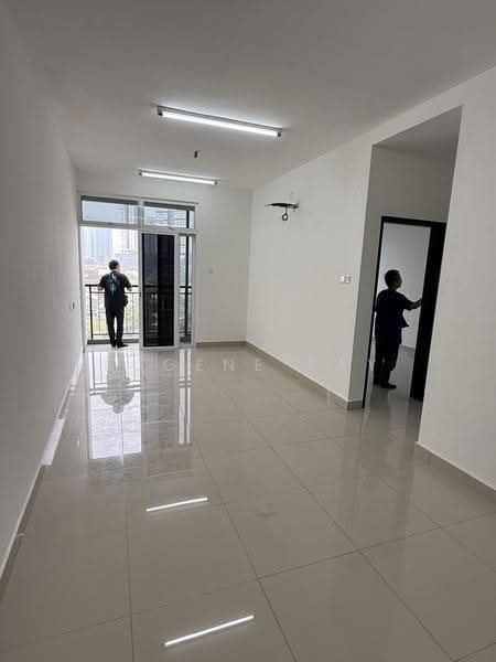 Kediaman Servis untuk Dijual di TRELLIS RESIDENCES - Eugene Tay - Balcony - PropertyGuru.com.my